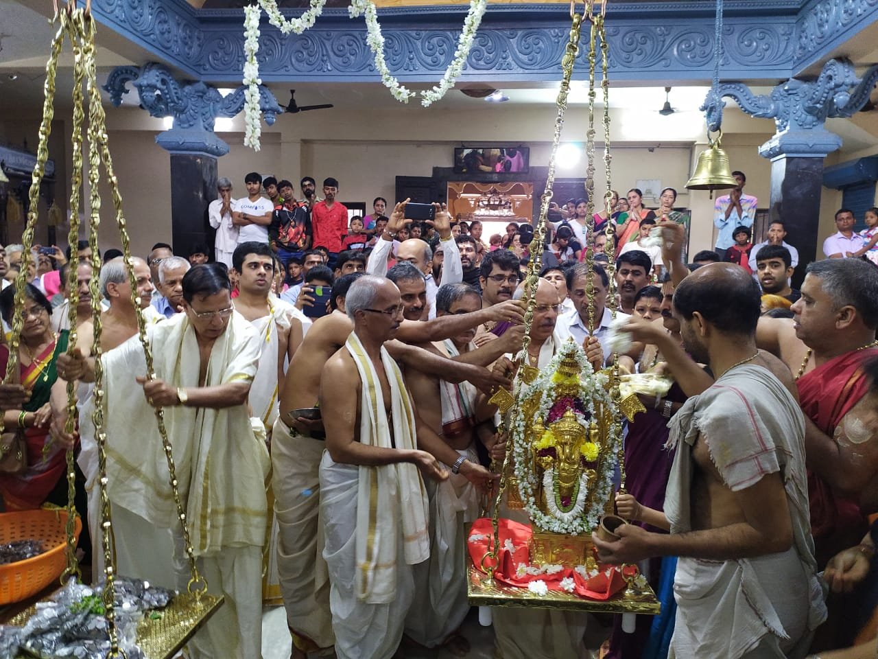 ತುಲಾಭಾರ ತಕ್ಕಡಿ ಸಮರ್ಪಣೆ